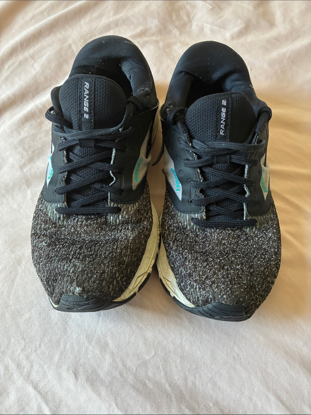 Brooks Range 2 Women's Black Knit Athletic Shoes with Teal Accents